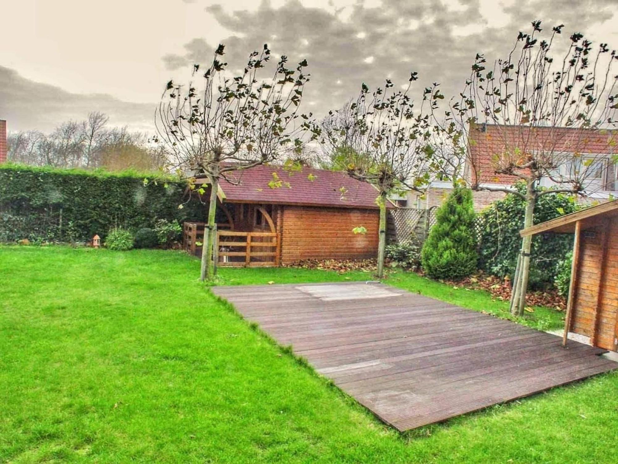 Vakantiehuis Pleasant With Garden